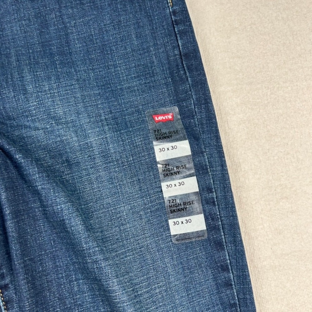 Levis 721 High Rise Skinny Jeans Dark Wash Denim Blue Womens 30x30 - Picture 10 of 14